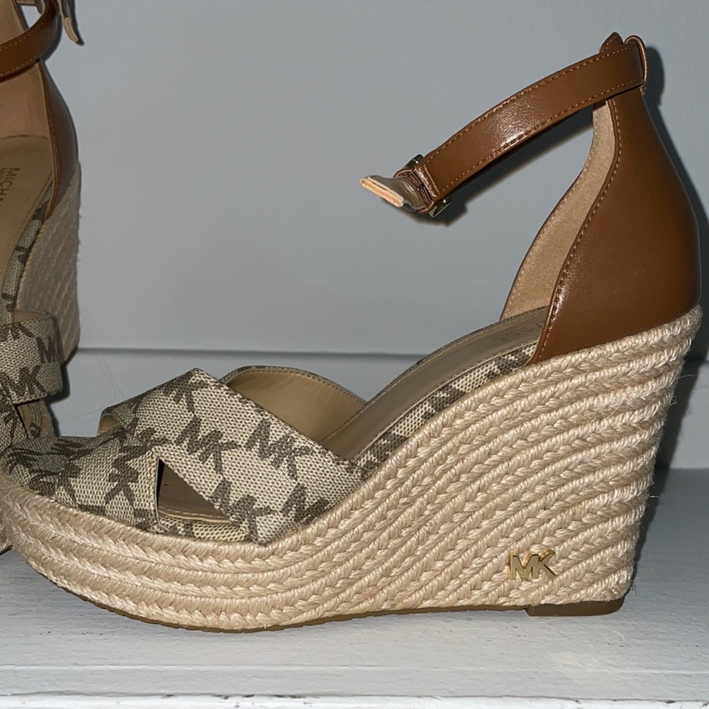 MK wedged heels - Picture 3 of 5